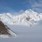 Logan Expedition 0830 
